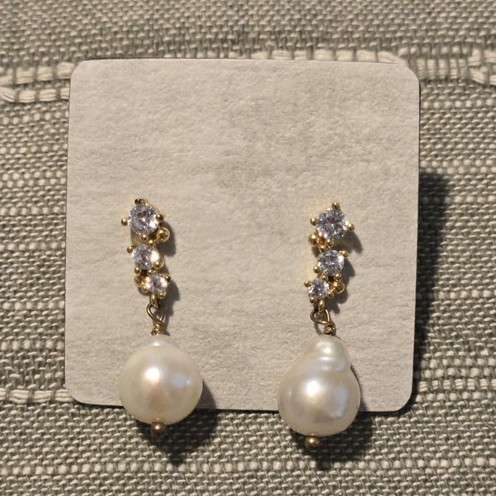 Anthropologie Thalia Pearl Earrings